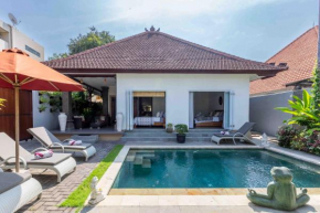 Villa Rosa - Spacious Oasis with Private Pool, close to Beach & Dining